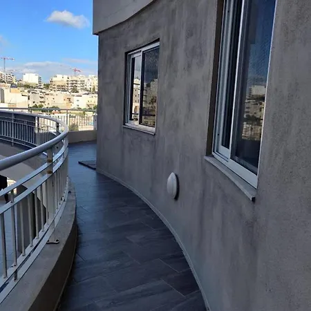 Central Luxury Penthouse